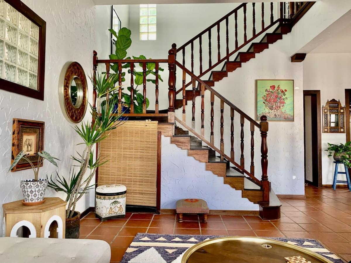 Footprints House At Yardley Place * San Juan