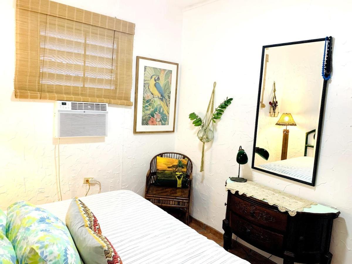 Footprints House At Yardley Place Casa de férias San Juan